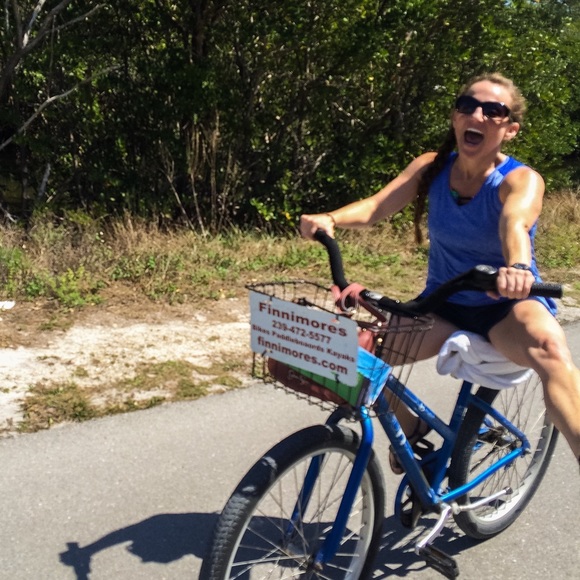 Meet your Posher, Dani - Picture 7 of 8